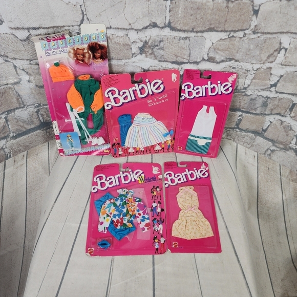 Vintage 80s Barbie Clothing Deadstock Set of 4 Packages 1 Flair Ski Outfit - Picture 3 of 16